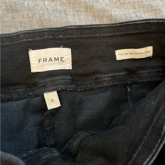 Frame The Jetset Skinny Crop in Sheen Noir - Picture 10 of 16